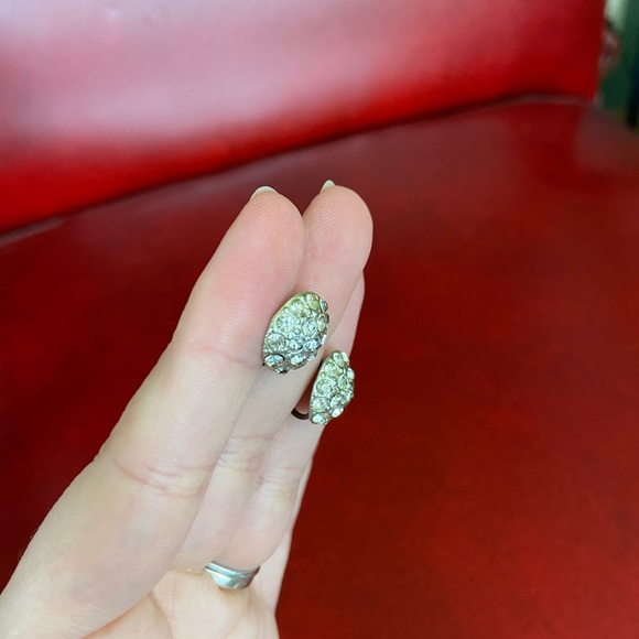 Beautiful vintage Rhinestone screw back earrings - round shape clusters wedding - Picture 3 of 7